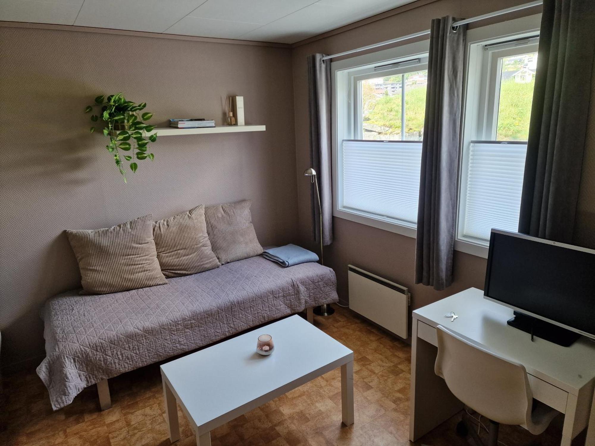 Rom Sentralt I Sogndal Hostel Buitenkant foto