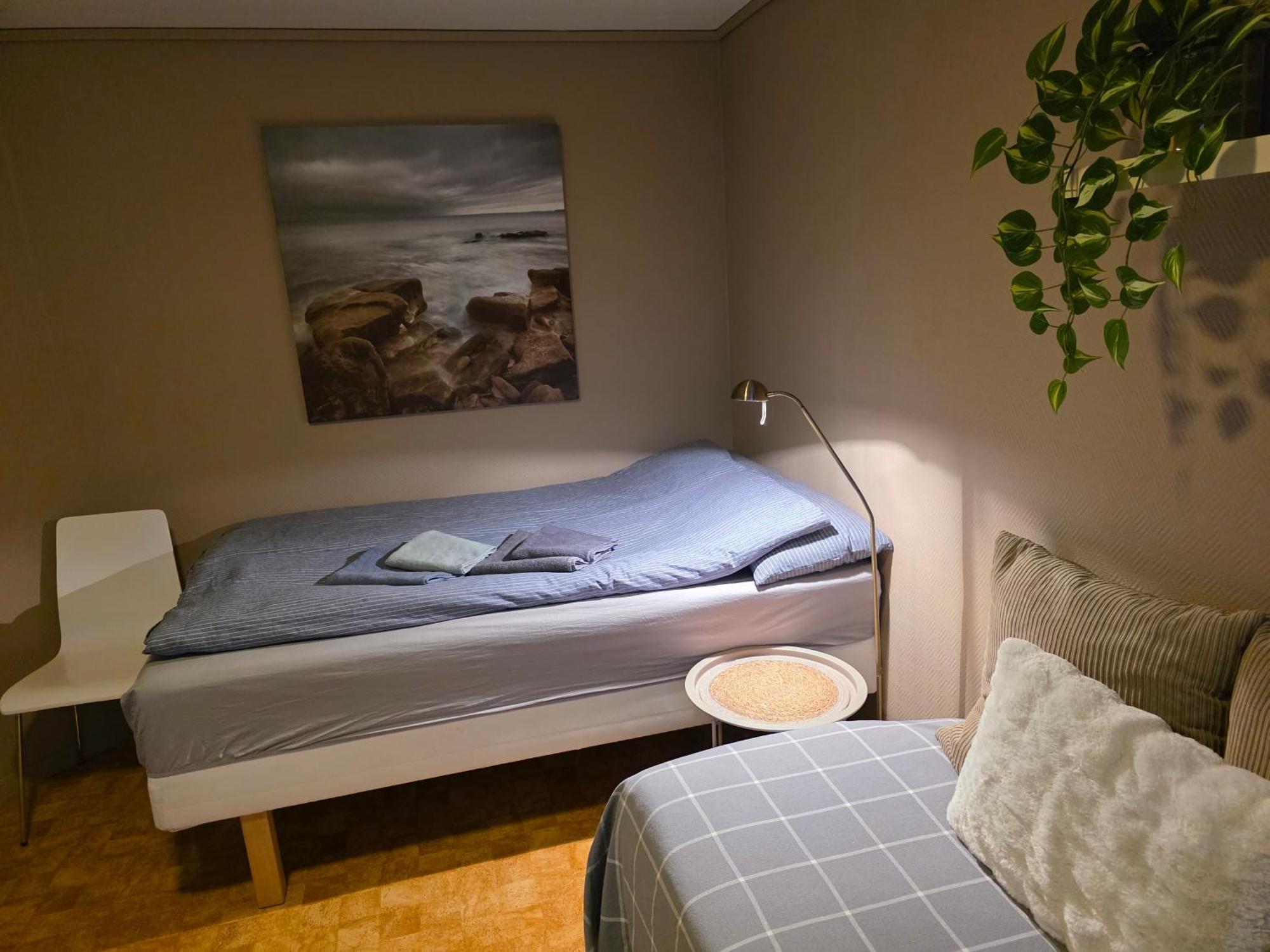 Rom Sentralt I Sogndal Hostel Buitenkant foto