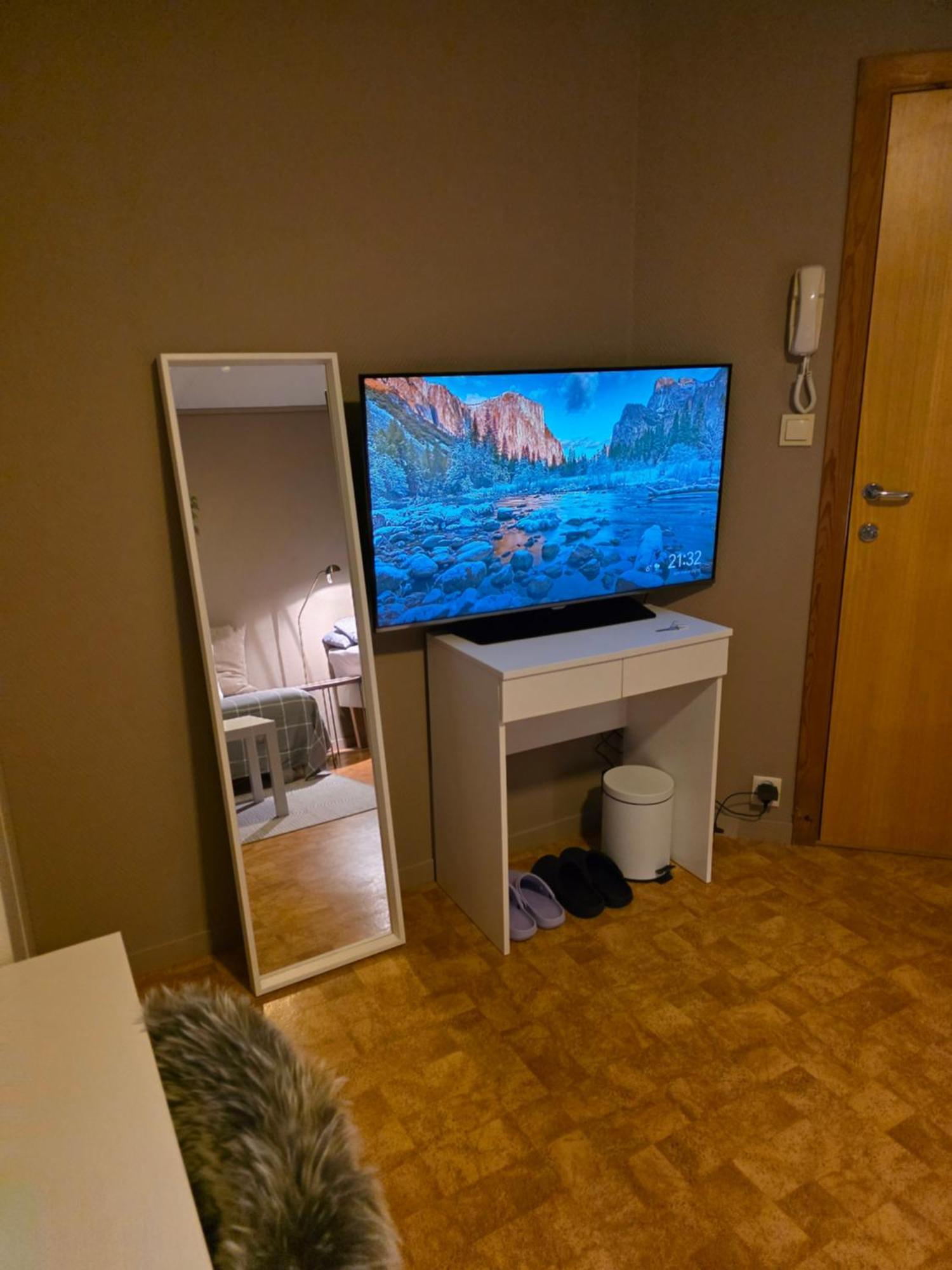 Rom Sentralt I Sogndal Hostel Buitenkant foto